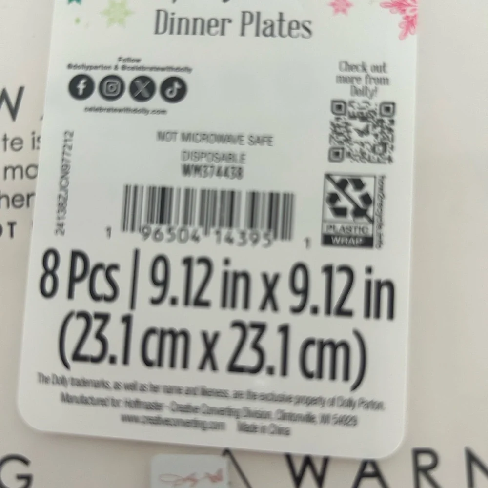 Dolly Parton dishes table